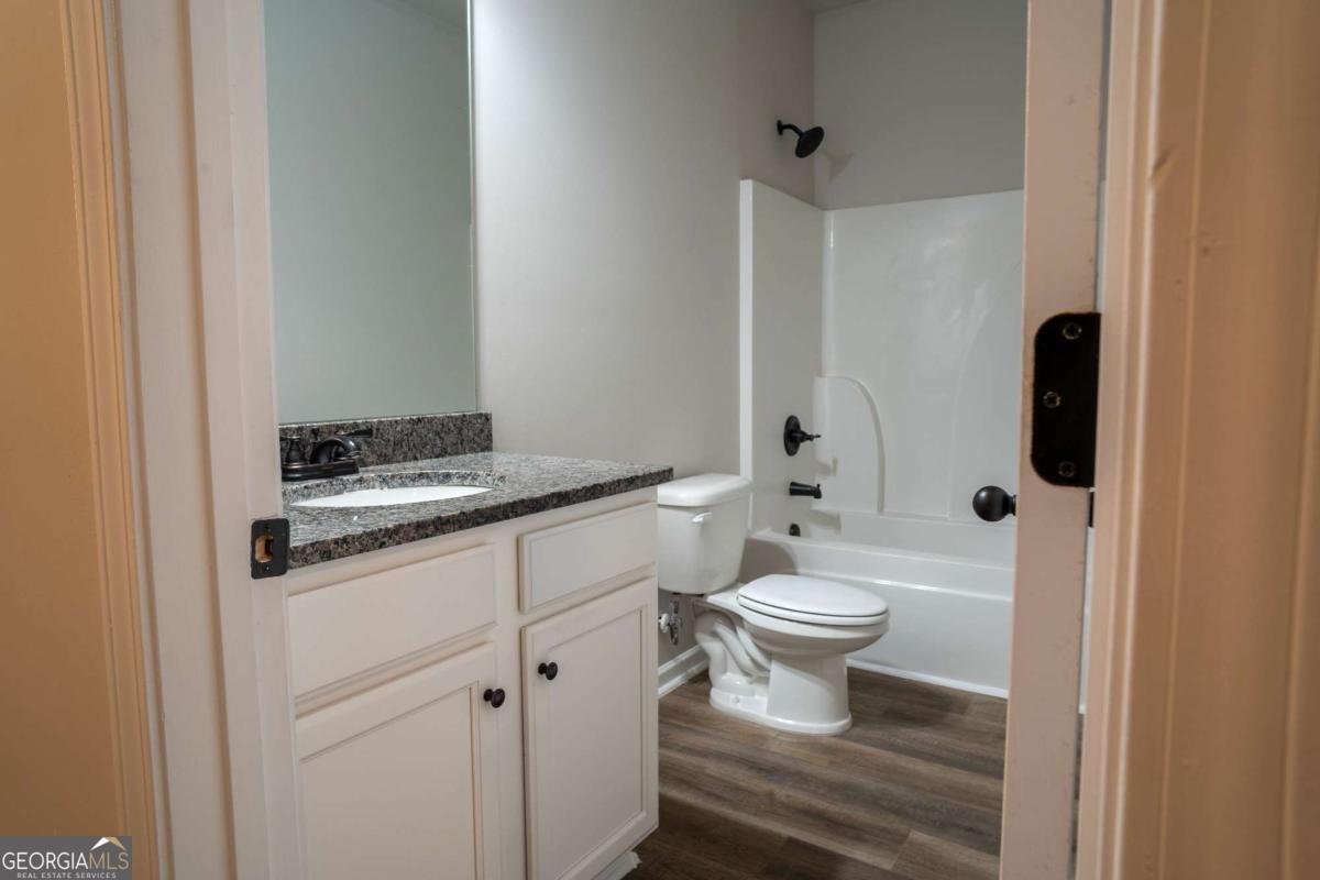 3111 Bayrose Circle East Point - 10
