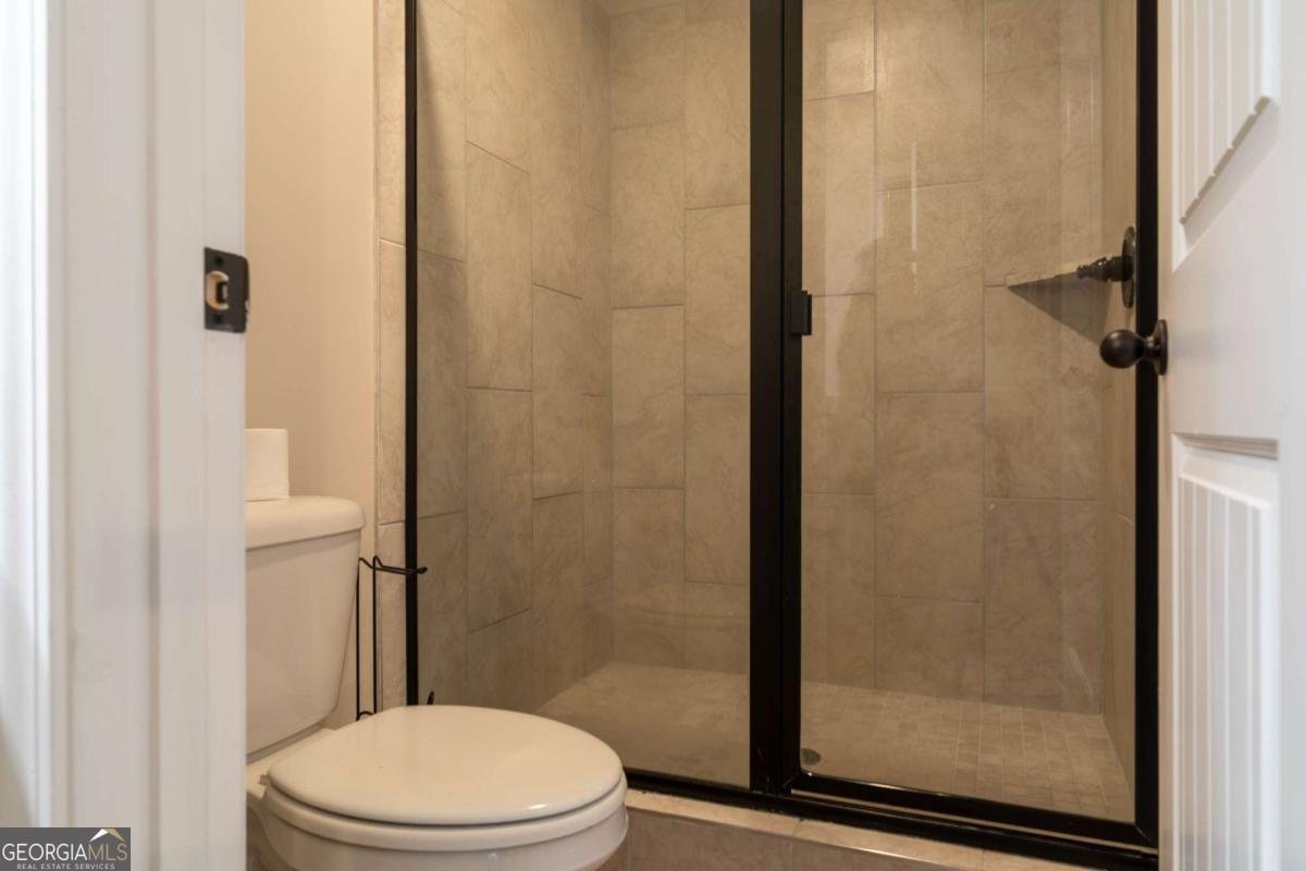 3111 Bayrose Circle East Point - 15