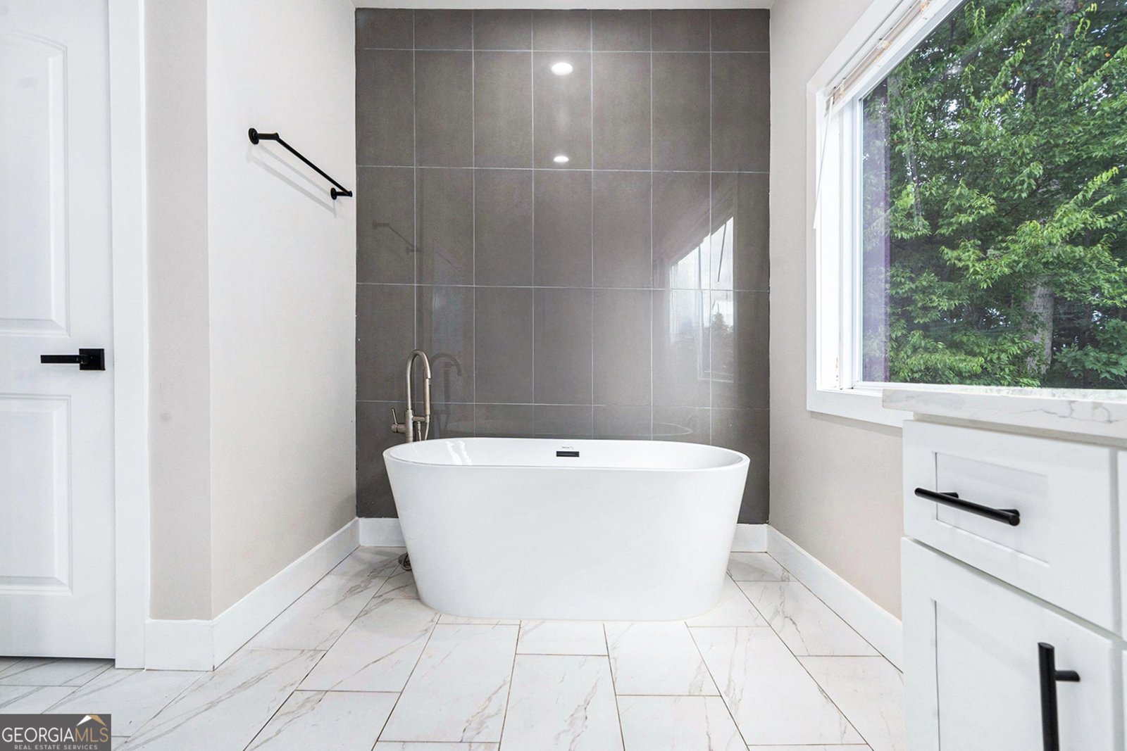 2500 Old Hapeville Road Atlanta - 18