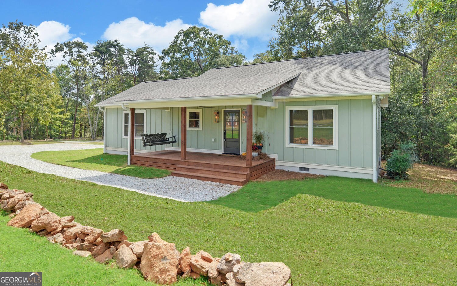 398 Hidden Point Hartwell - 1
