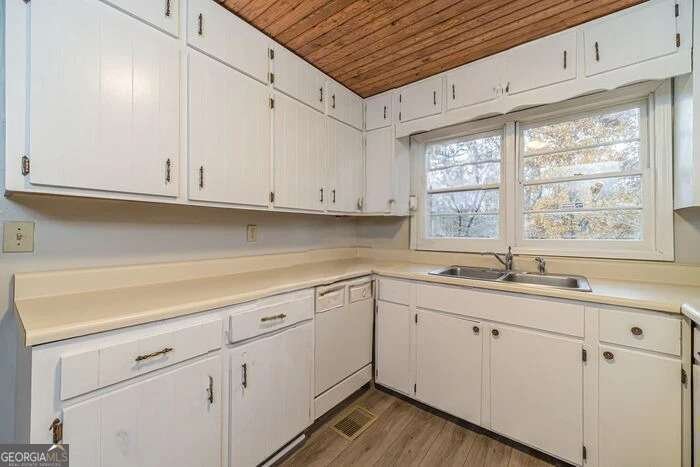 1202 Highway 124 Hoschton - 7