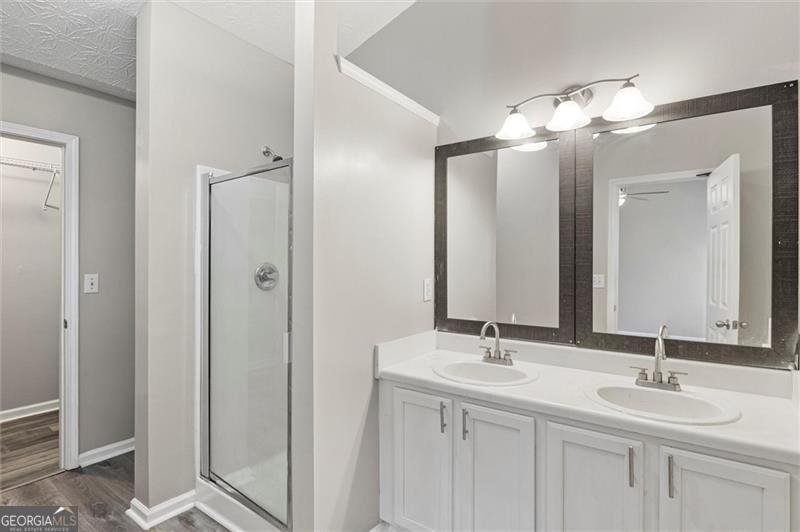 5667 CASCADE Atlanta - 5