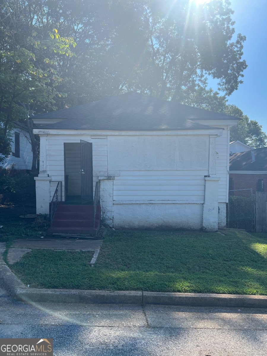 1052 Fern Avenue Atlanta - 1