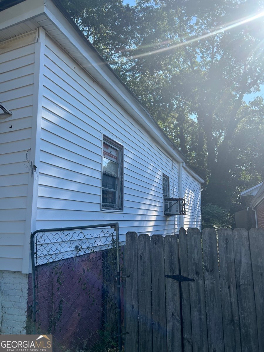 1052 Fern Avenue Atlanta - 3