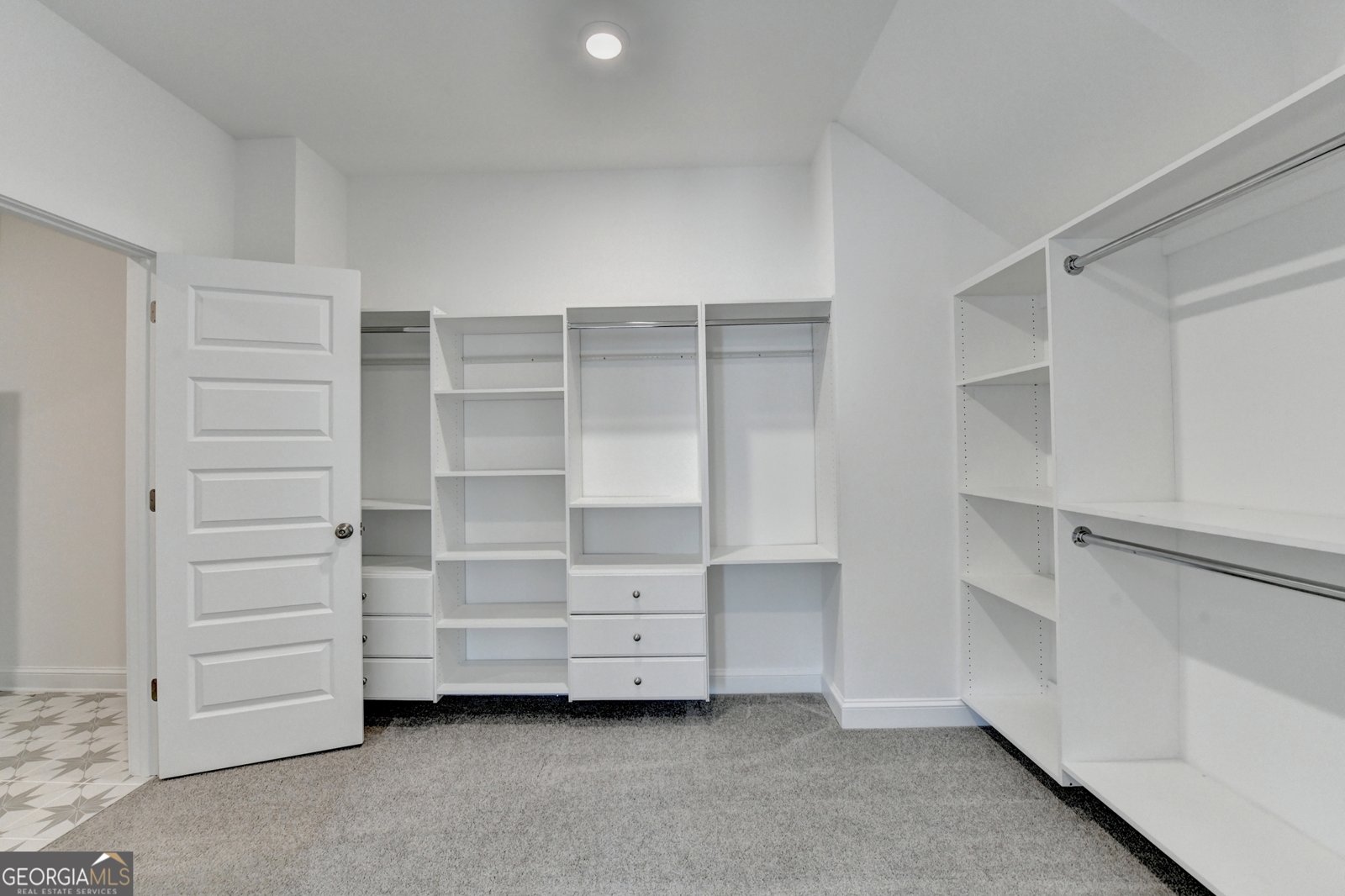 8305 Beryl Overlook Gainesville - 8