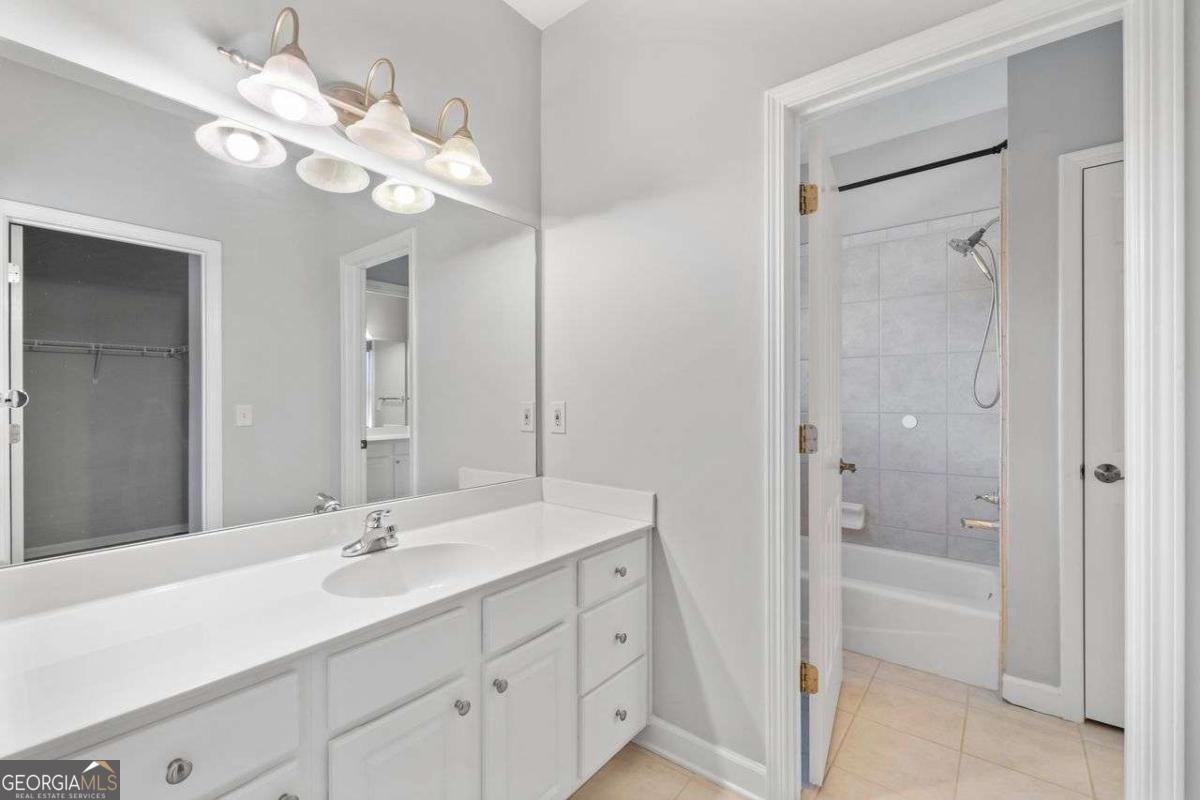 11180 WEST Road Roswell - 27