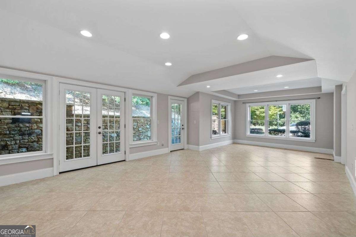 11180 WEST Road Roswell - 34