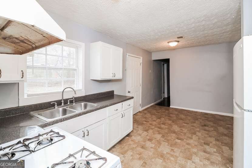 491 Bolton Road Atlanta - 4