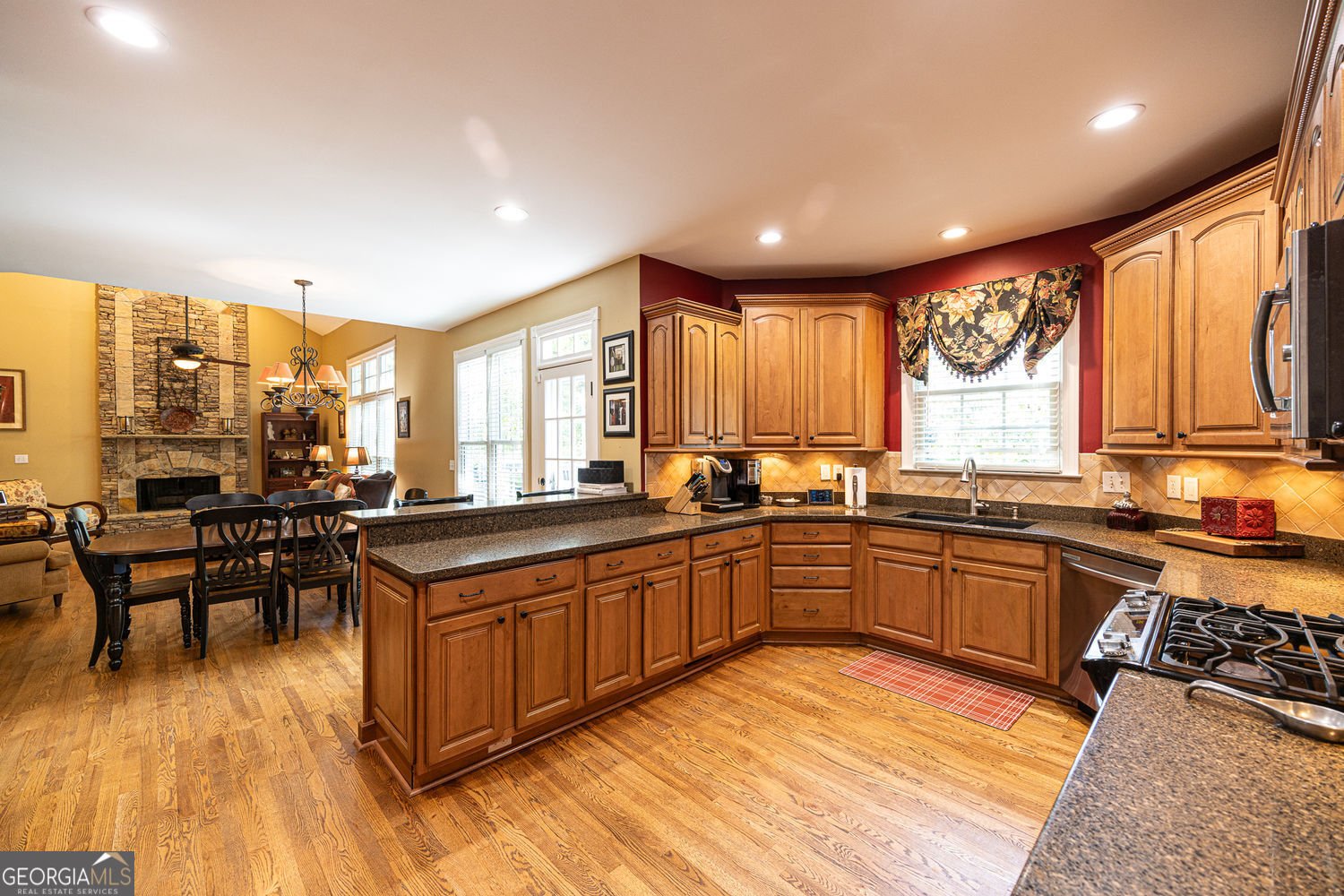 2124 York River Way Suwanee - 24