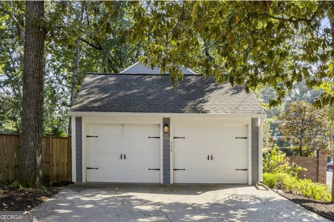599 Collier Road Atlanta - 27