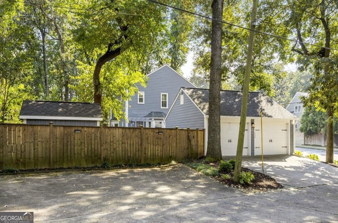 599 Collier Road Atlanta - 28