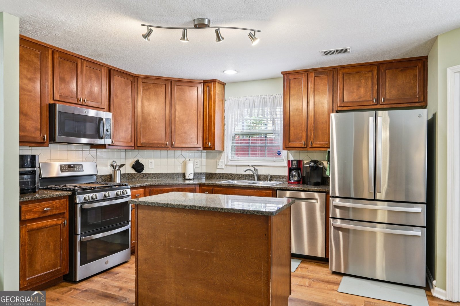 2802 Village Park Drive Ellenwood - 10