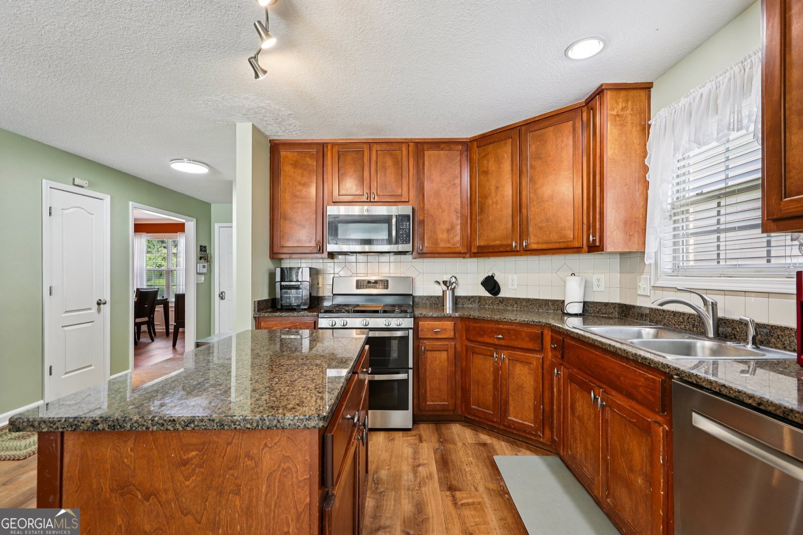2802 Village Park Drive Ellenwood - 11