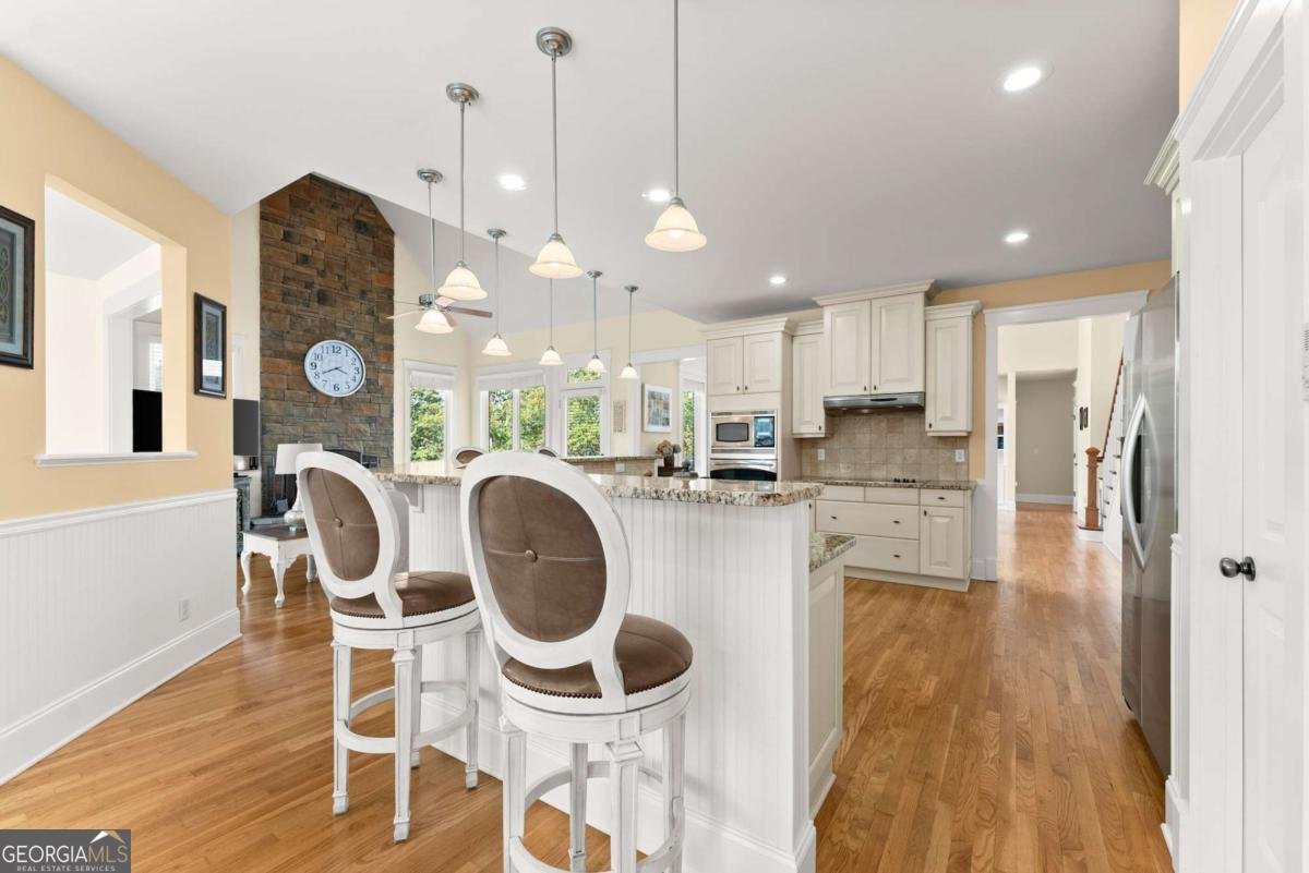 526 Orchard Drive Clarkesville - 14