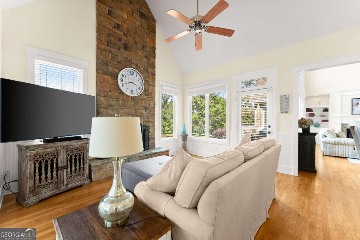 526 Orchard Drive Clarkesville - 19