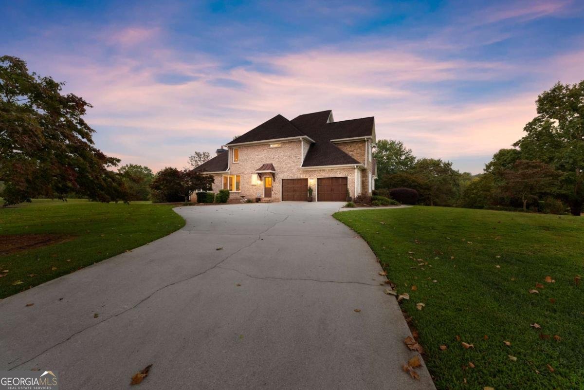 526 Orchard Drive Clarkesville - 75