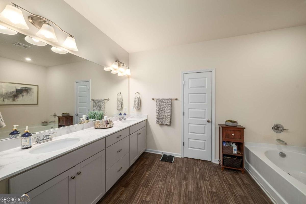 130 Madison Bend Woodstock - 11