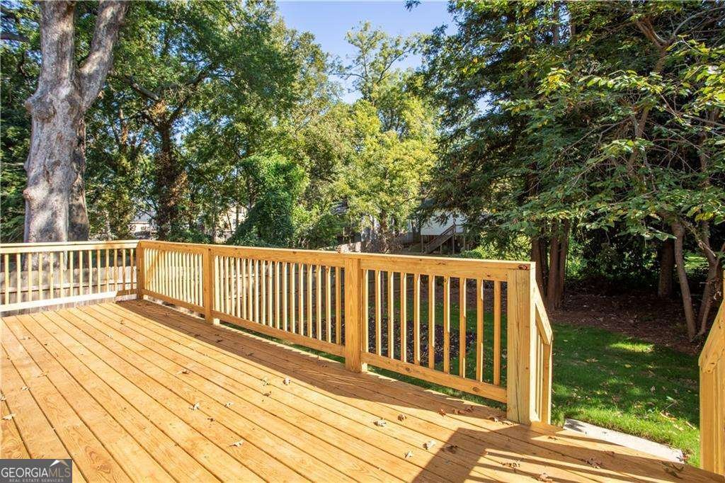 1041 White Oak Avenue Atlanta - 22