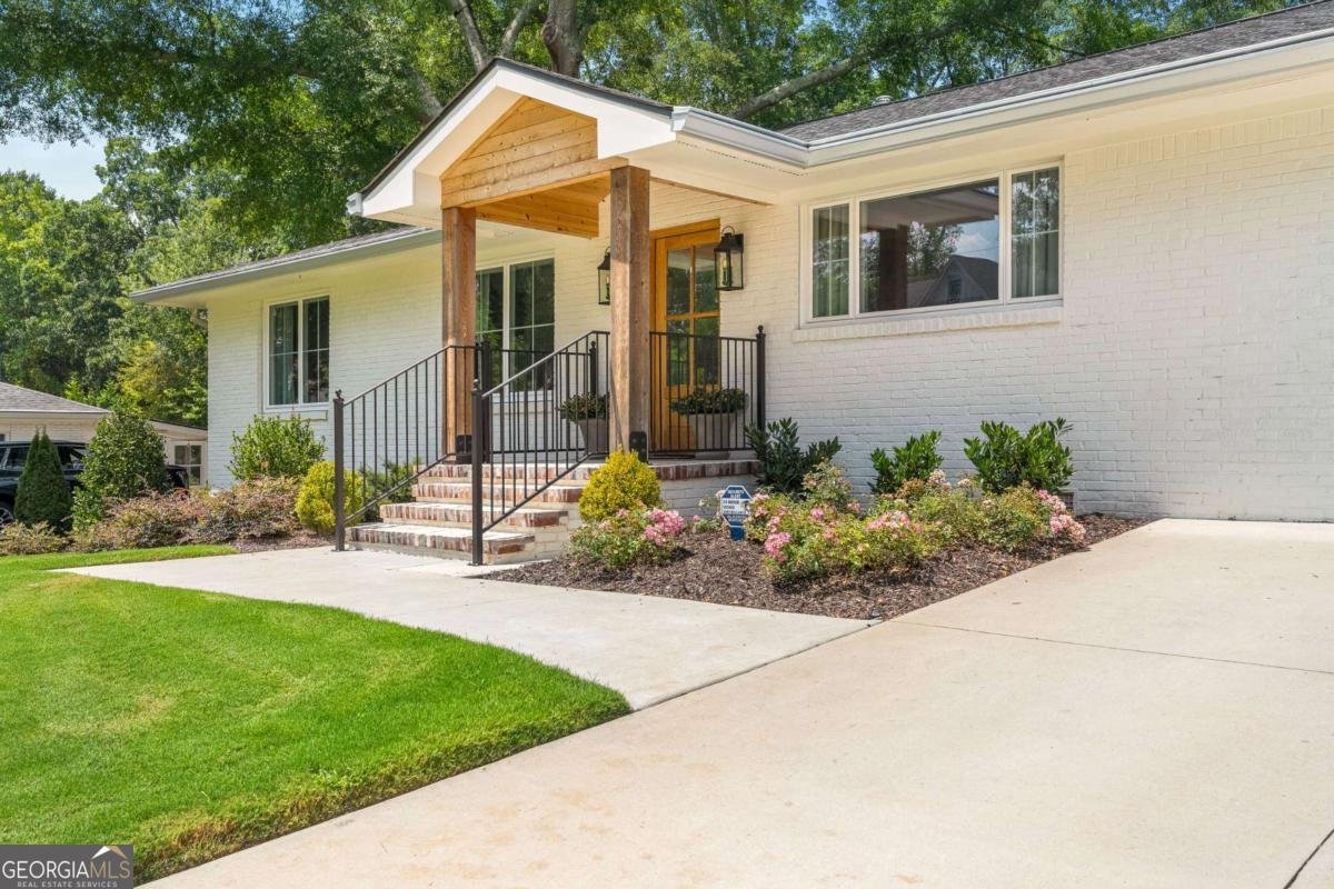 181 Brook Drive Alpharetta - 6
