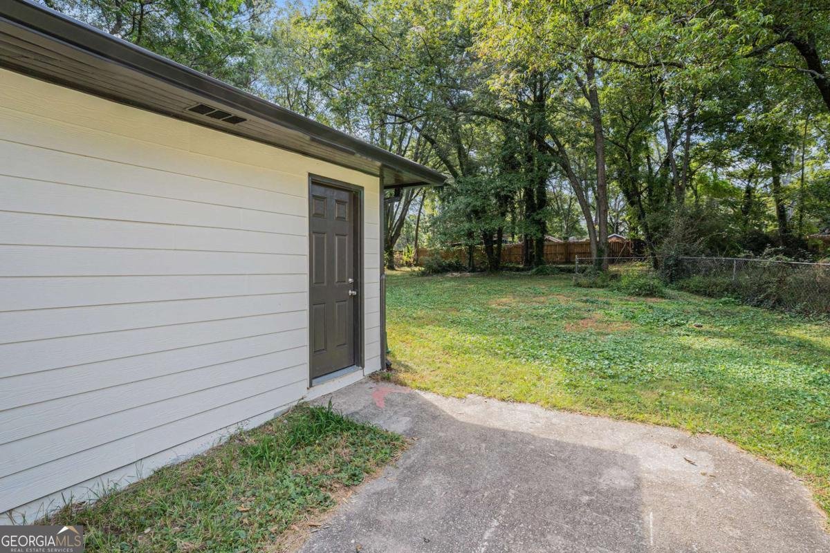 569 Yancey Drive Forest Park - 25