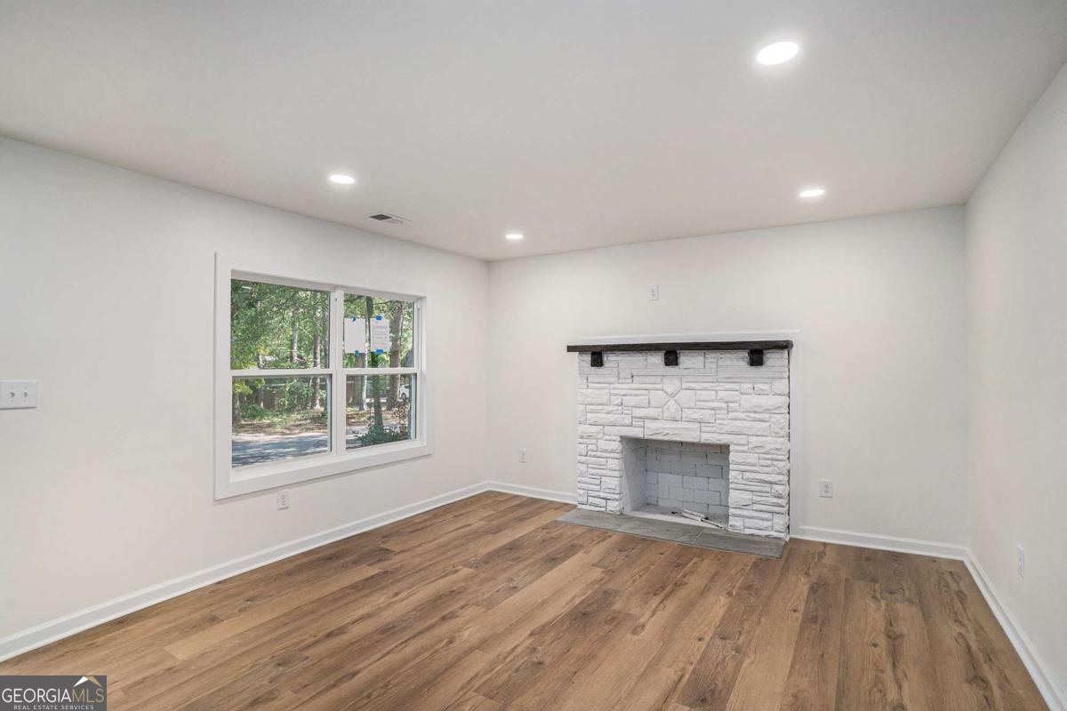569 Yancey Drive Forest Park - 6