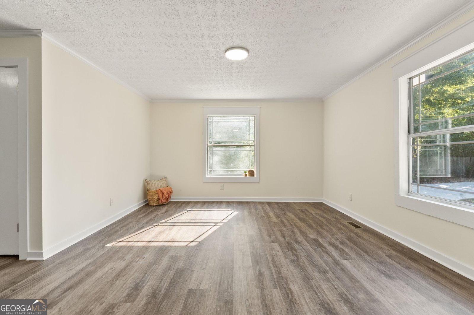 37 Johnston Rd Griffin - 4