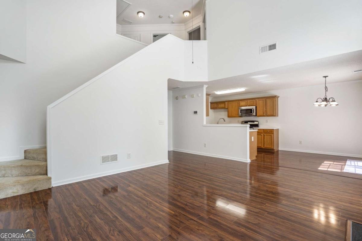 595 ALSTONEFIELD Drive Alpharetta - 15