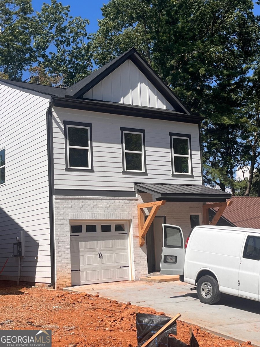 177 Jackson Heights Cleveland - 1