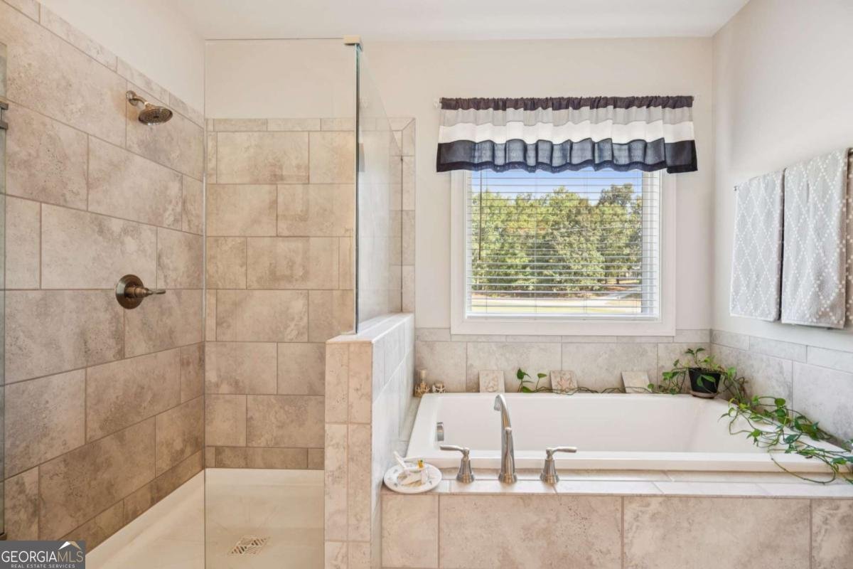 4745 Shady Lake Circle Gainesville - 10