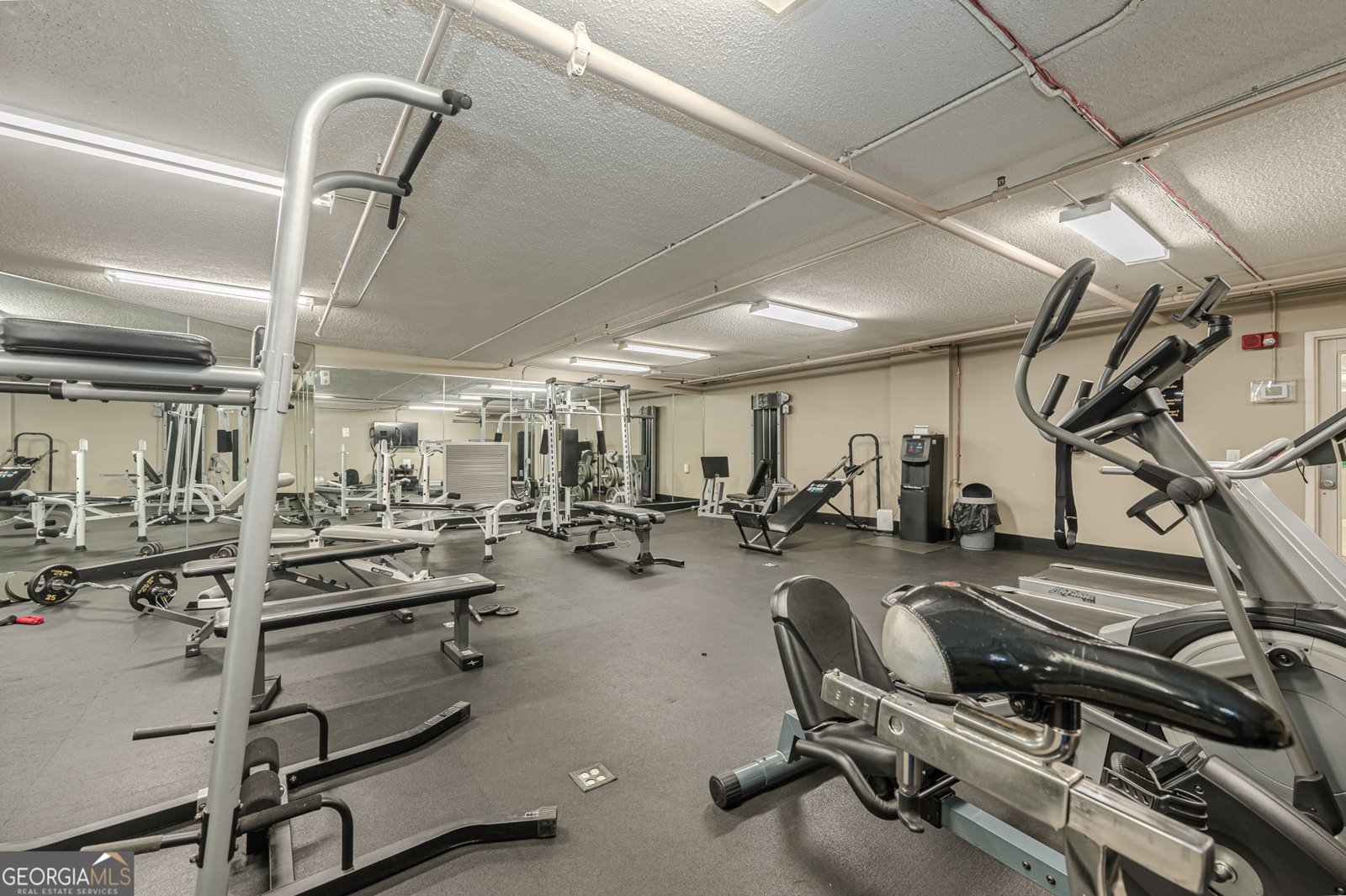 1 Biscayne Drive Atlanta - 46