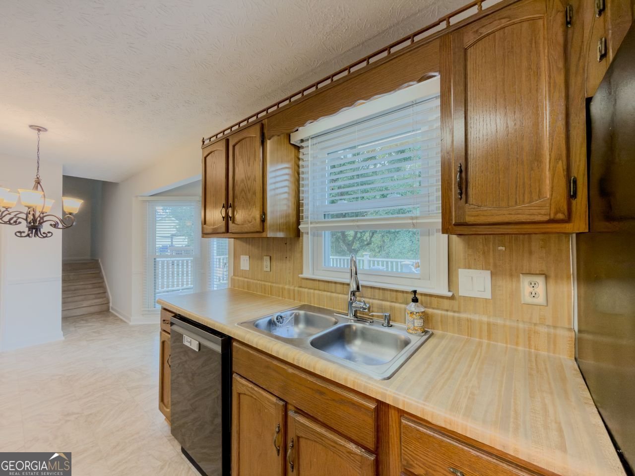 411 HUNTERS GLEN Court Lawrenceville - 10