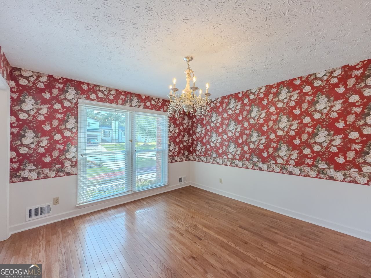 411 HUNTERS GLEN Court Lawrenceville - 13
