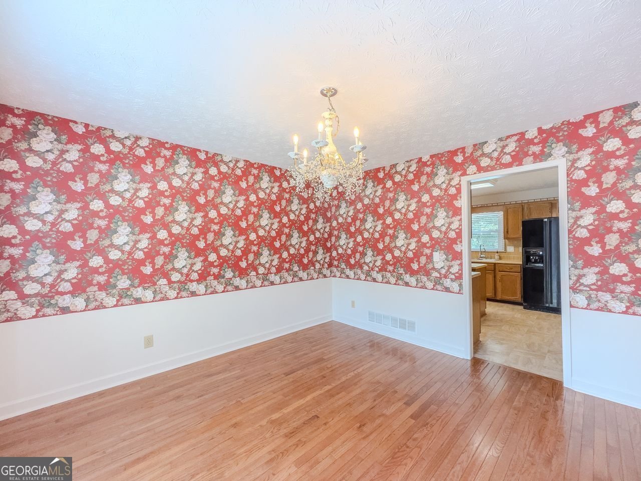 411 HUNTERS GLEN Court Lawrenceville - 14