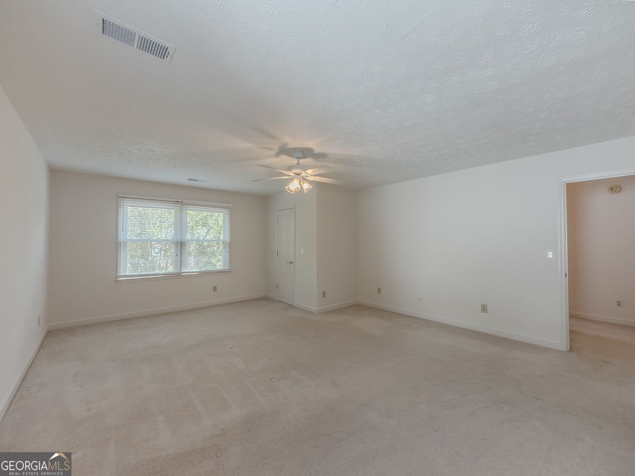 411 HUNTERS GLEN Court Lawrenceville - 18