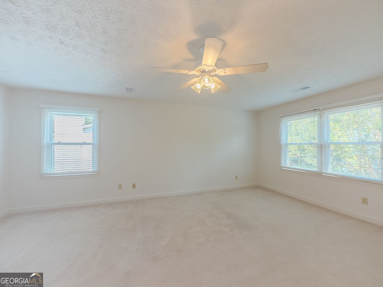 411 HUNTERS GLEN Court Lawrenceville - 19