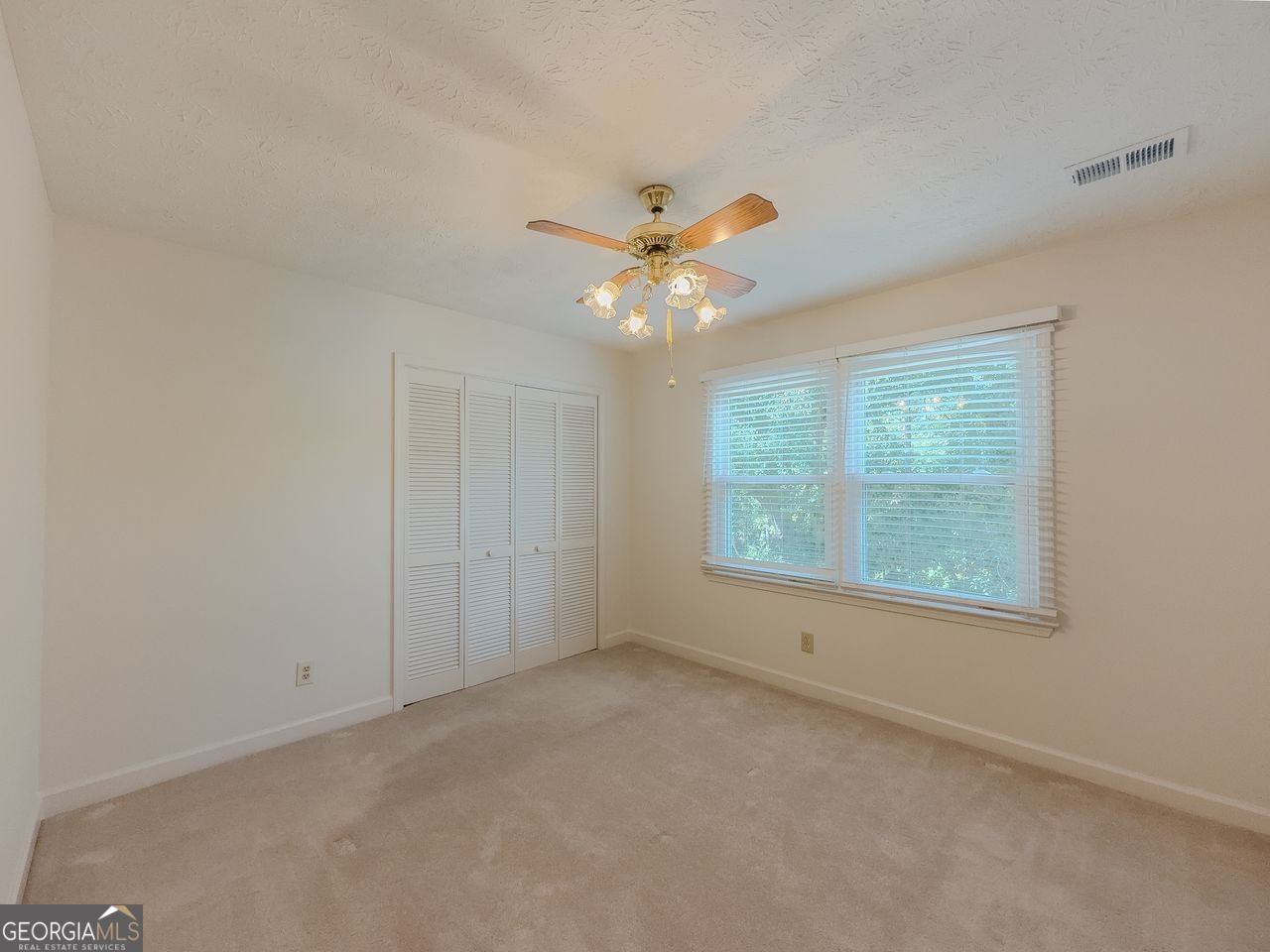 411 HUNTERS GLEN Court Lawrenceville - 26