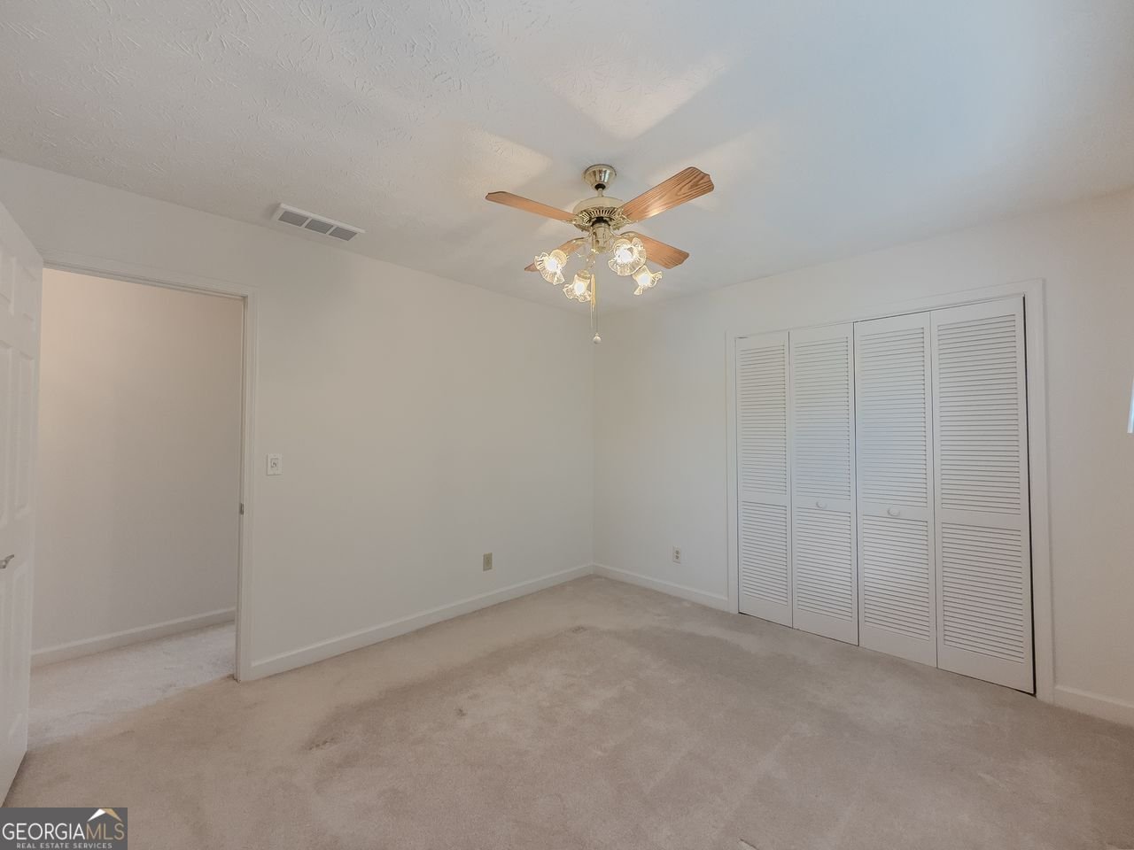 411 HUNTERS GLEN Court Lawrenceville - 27