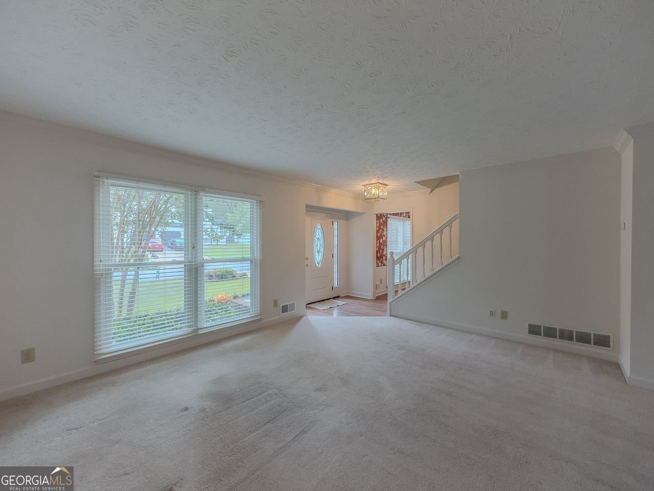 411 HUNTERS GLEN Court Lawrenceville - 3