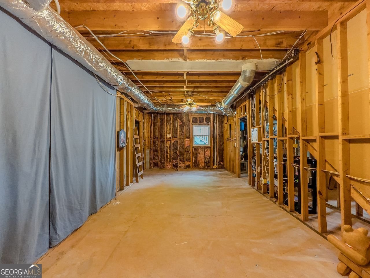 411 HUNTERS GLEN Court Lawrenceville - 31