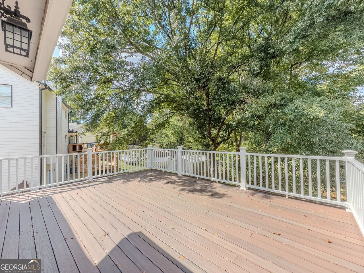 411 HUNTERS GLEN Court Lawrenceville - 33