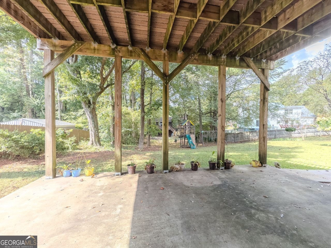 411 HUNTERS GLEN Court Lawrenceville - 35