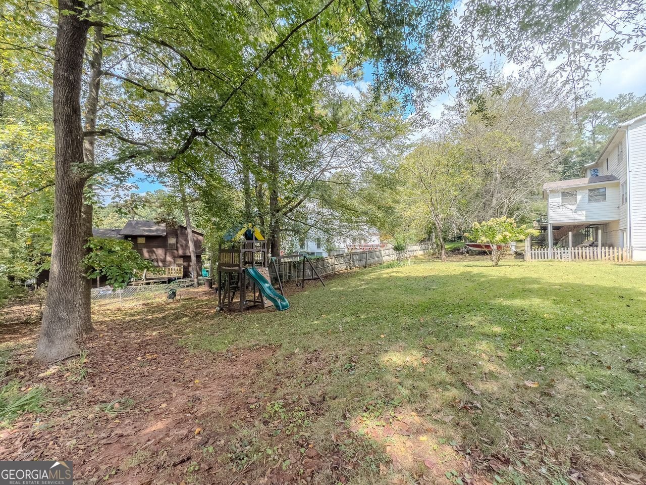 411 HUNTERS GLEN Court Lawrenceville - 36