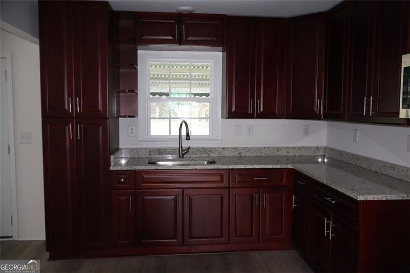 5217 LYNDALE Circle Forest Park - 13