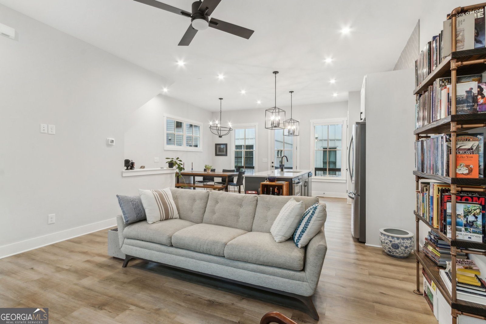 725 PERCH Place Atlanta - 17