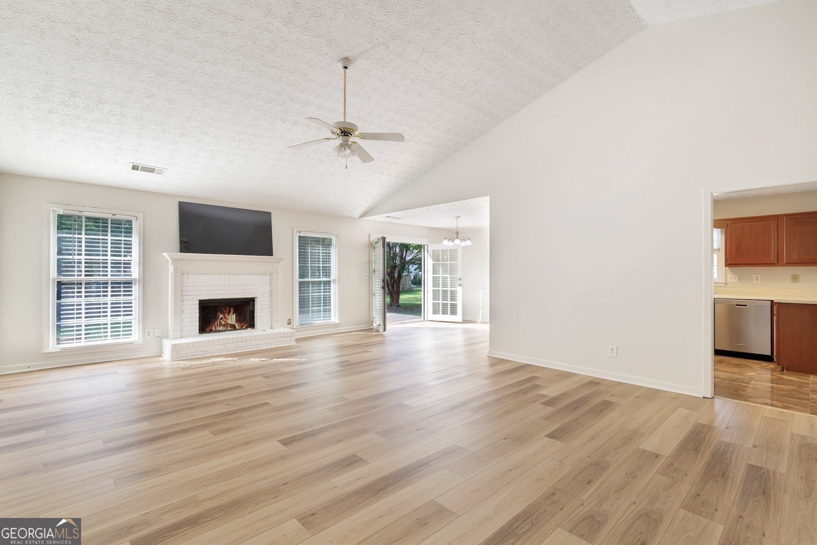 2185 VALLEY WOOD Drive Lawrenceville - 3