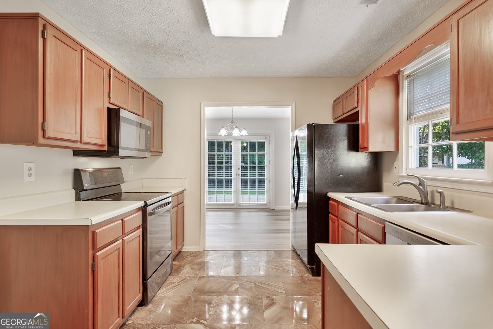 2185 VALLEY WOOD Drive Lawrenceville - 4