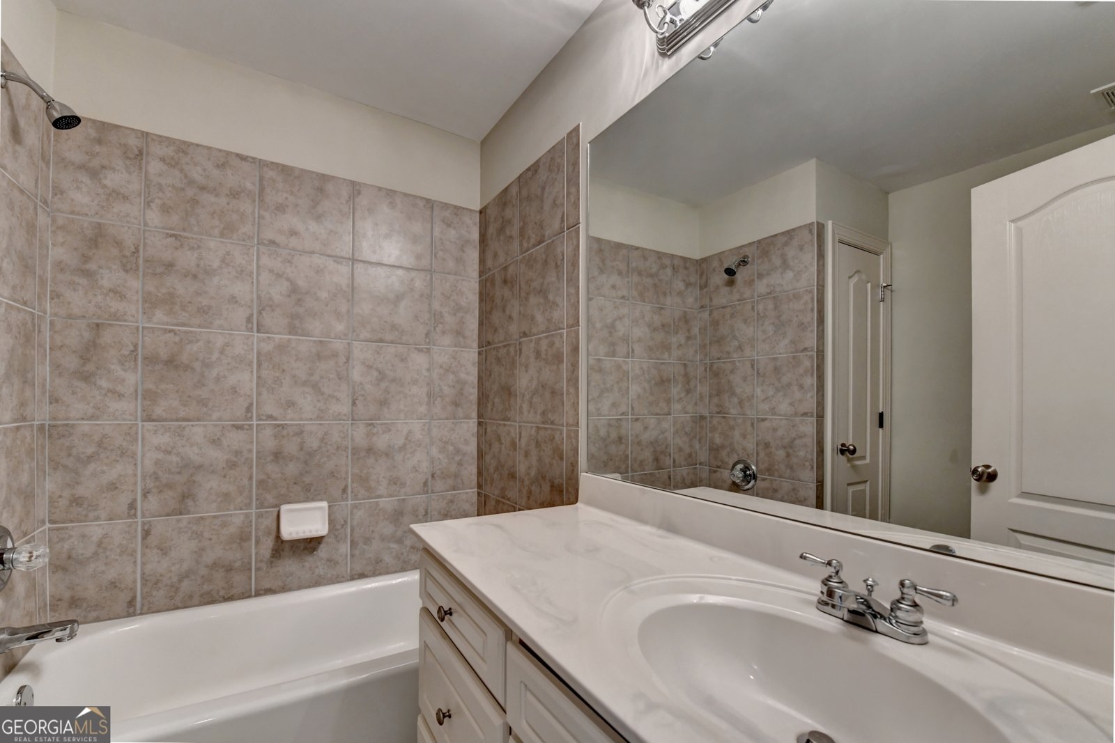521 Sandy Cove Drive Loganville - 53