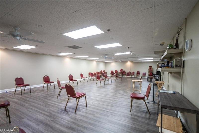 300 Johnson Ferry Road Atlanta - 22