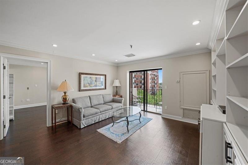 300 Johnson Ferry Road Atlanta - 7