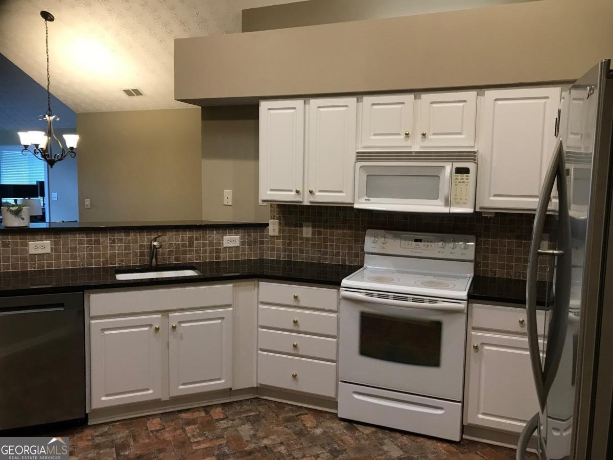 3728 Vineyards Lake Circle Kennesaw - 18
